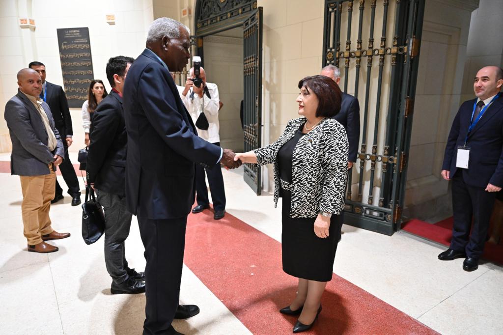 Milli Majlis Chair Sahiba Gafarova Meets with President of the National Assembly of People’s Power of the Republic of Cuba 